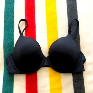 SKIMS T-shirt Bra
